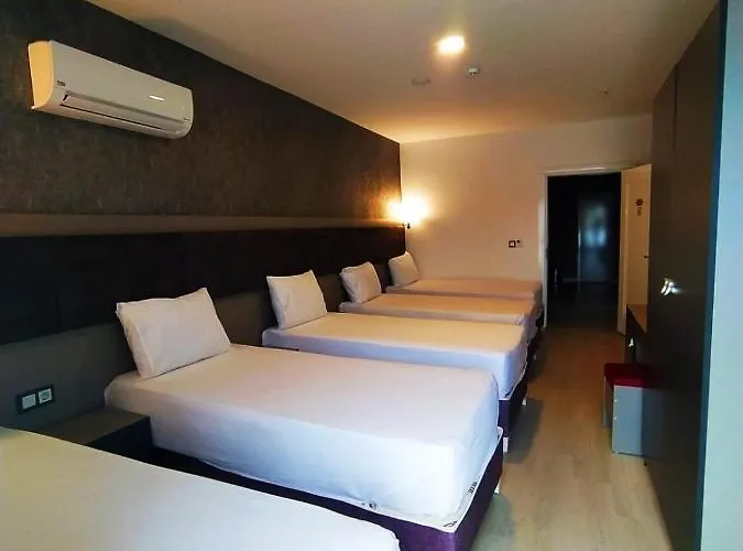 Deluxe Quadruple Room